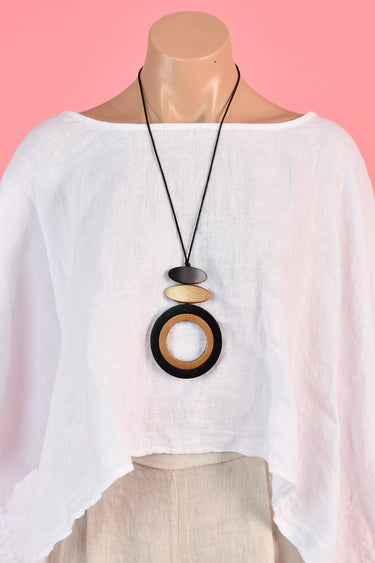 VGA444 - LONG WOODEN CIRCLE NECKLACE - BLACK/TAN
