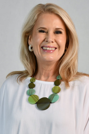 VGA500 - MULTI DISK WOODEN NECKLACE - GREEN/LIME/MINT