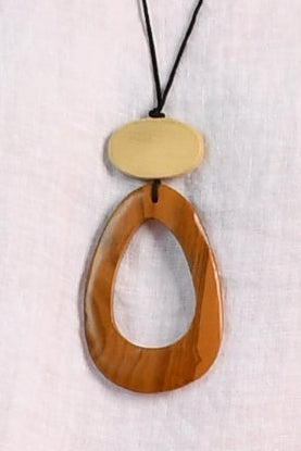VGA999 - LONG WOODEN NECKLACE - NATURAL/CREAM